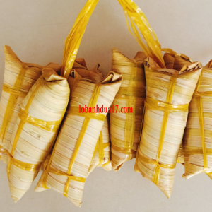 BÁNH DỪA NHÂN CHUỐI