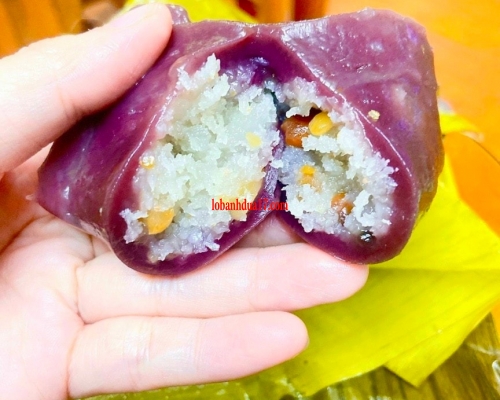 BÁNH ÍT NHÂN DỪA LÁ CẨM