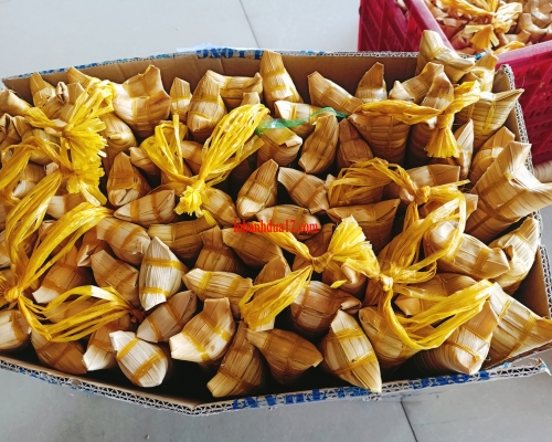BÁNH DỪA NHÂN CHUỐI